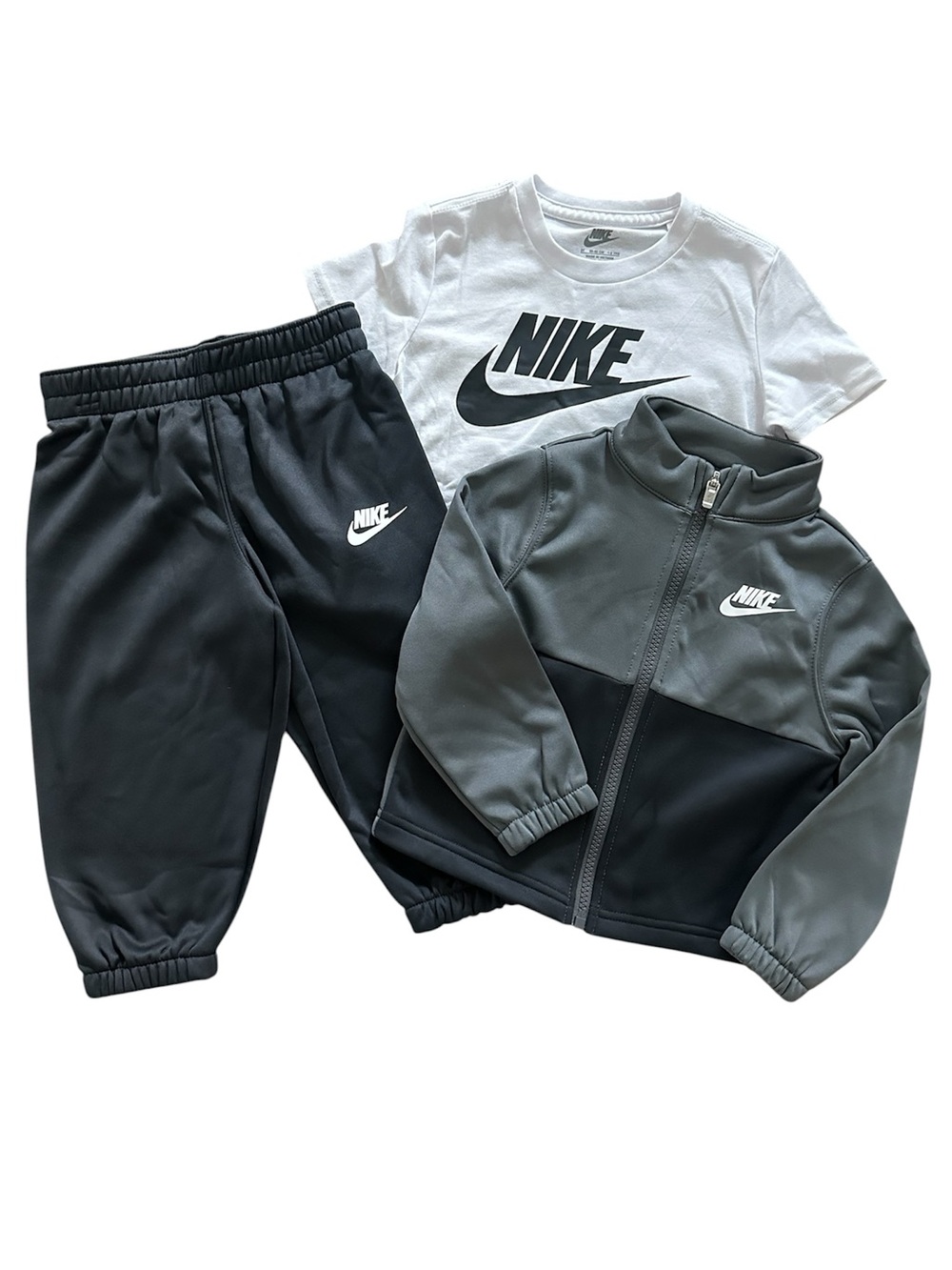 Nike Boys 3 Piece Set 2T NWT Gray Black Jacket Jogger Pants T-Shirt